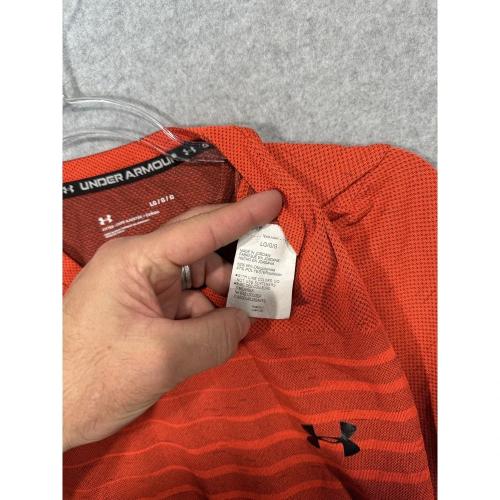 Under Armour Shirt‎ Mens Large Orange Striped Fitted Athletic Performance Tee